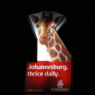 Kiosk Board Emirates Giraffe